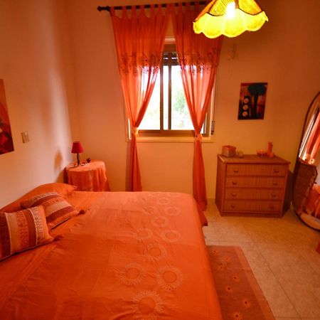 Vila Casa Unifamiliar Con Jard N Privado Agnone Bagni Exteriér fotografie